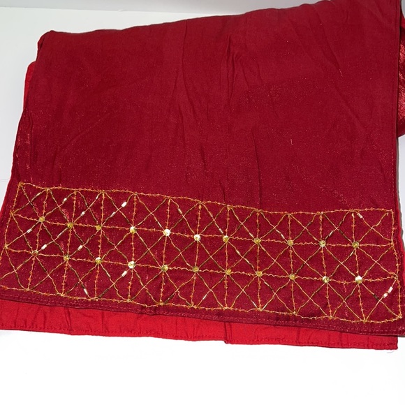 Table Runner 70” long by12.5 wide Beaded - Picture 4 of 10